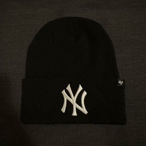 Yankees beanie
